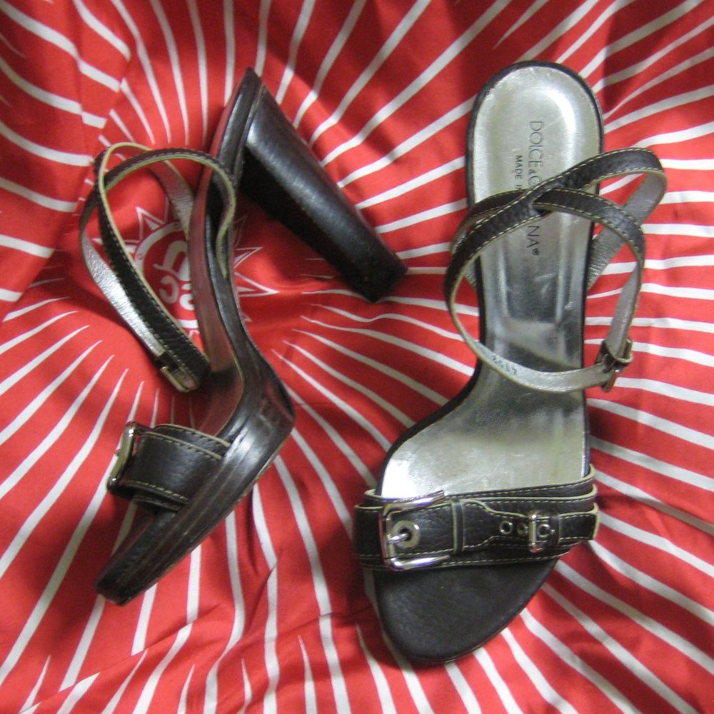 ❤️DOLCE & GABBANA Black Leather Buckle Vamp w/ Stiletto Pump Heel SZ 38 1/2